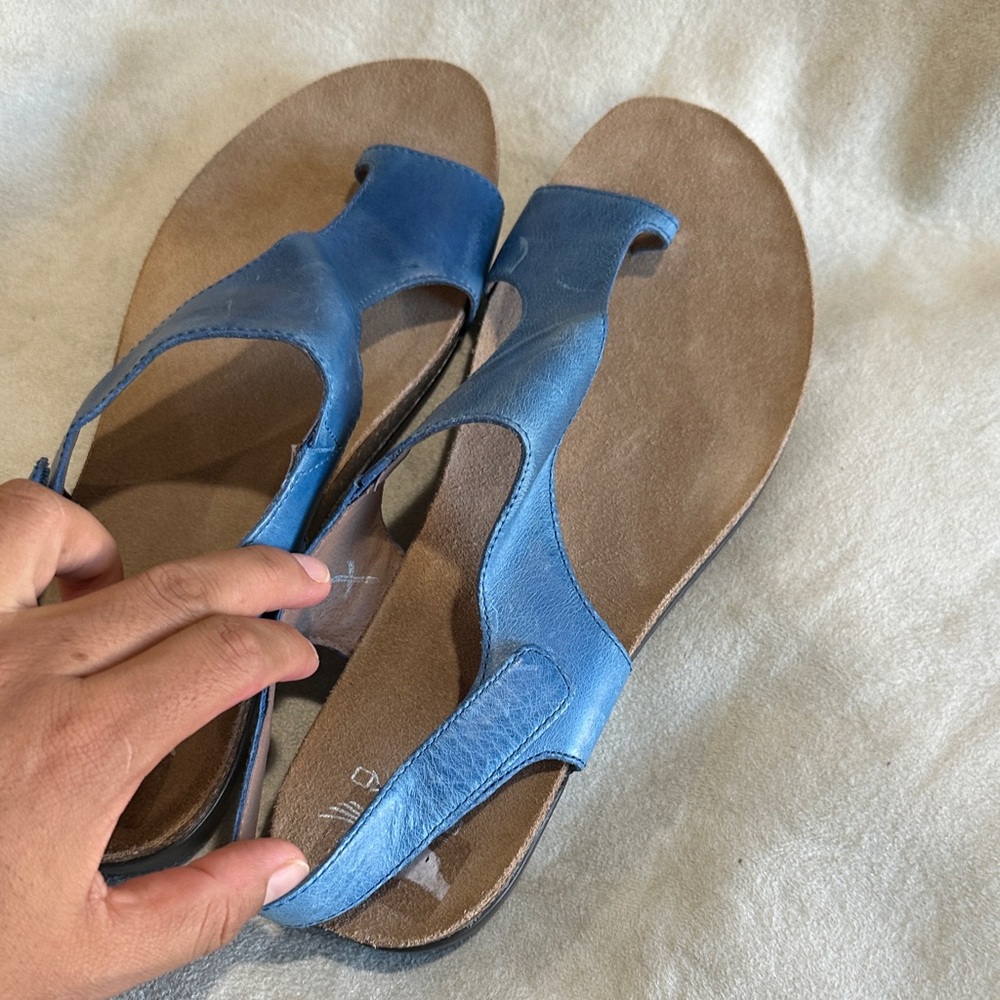 Dansko Reece Women's Vibrant Blue Sandals - Picture 13 of 13